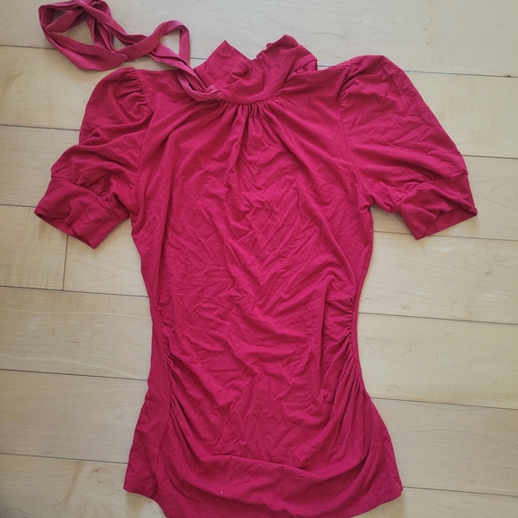 Arden B Red Open Back Blouse - Picture 3 of 4